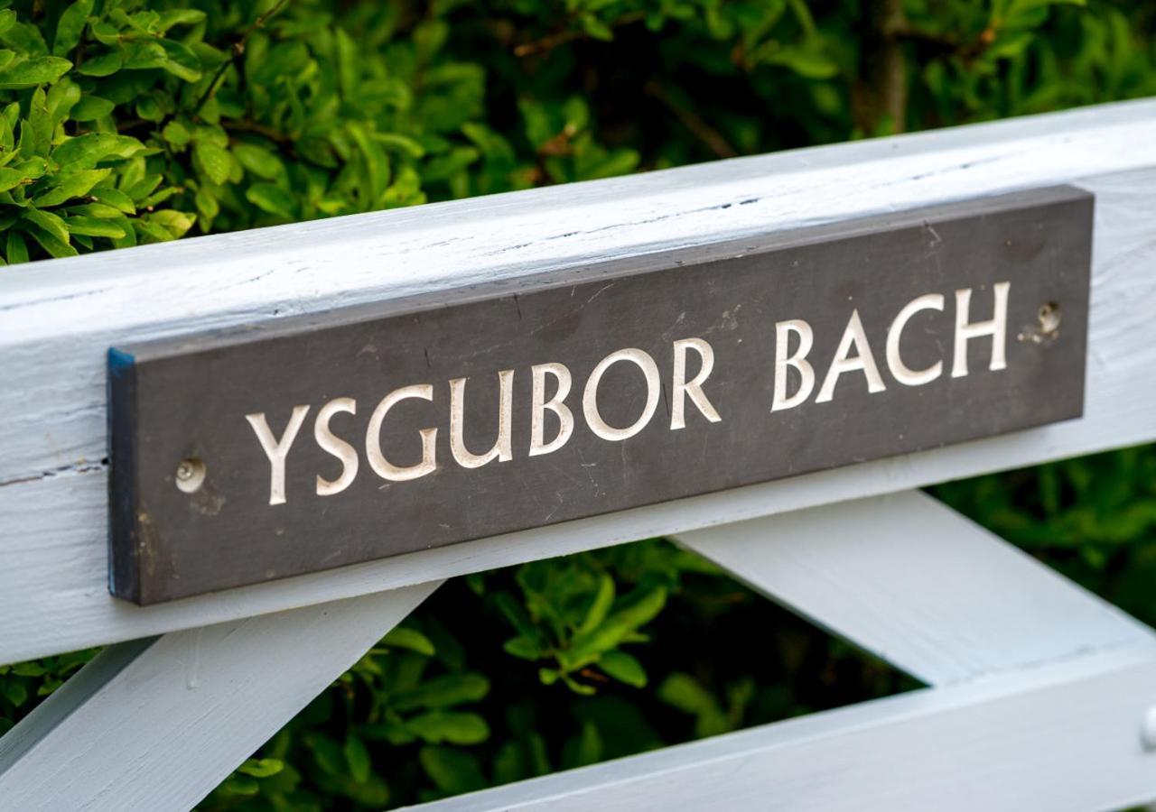فيلا Ysgubor Bach أبيرداريون المظهر الخارجي الصورة